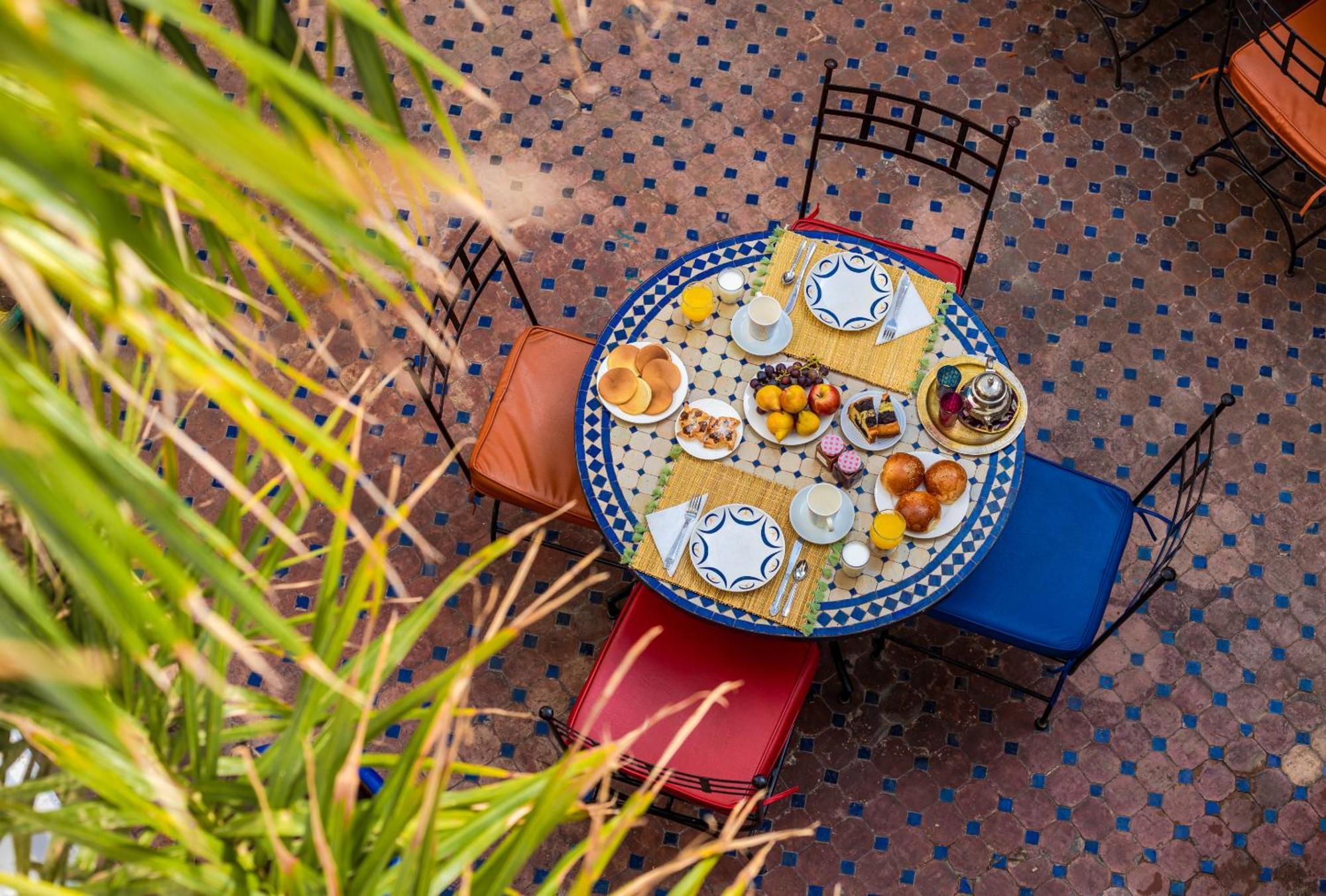 Le Jardin De Lea, & Alojamento de Acomodação e Pequeno-almoço 3*